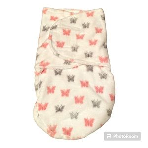 NWOT Cudleny Butterfly Pink & Gray Baby Swaddle